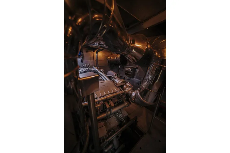 Cantieri di Pisa Akhir 22 1988