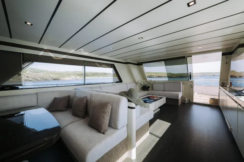 Cantieri di Pisa Akhir 22 1988