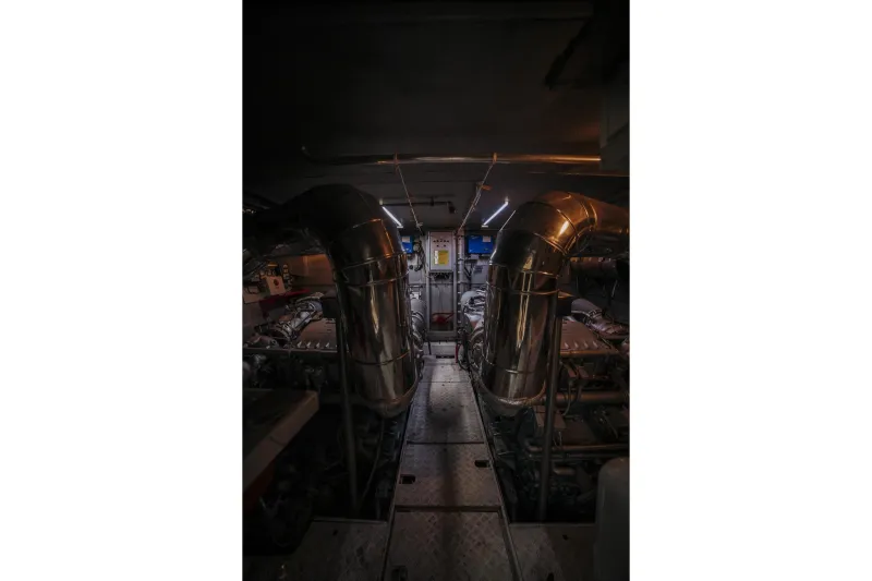 Cantieri di Pisa Akhir 22 1988