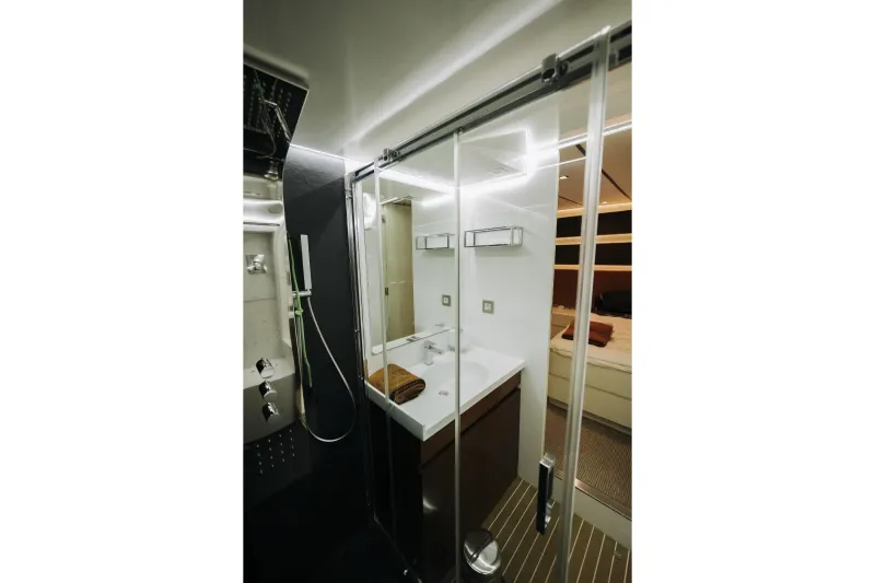 Cantieri di Pisa Akhir 22 1988