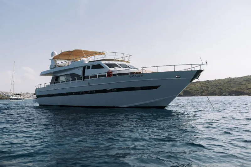 Cantieri di Pisa Akhir 22 1988