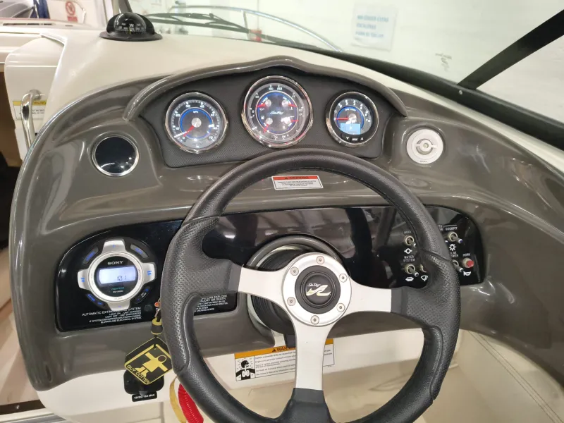Sea-Ray SEA RAY 240 SUN SPORT 2015
