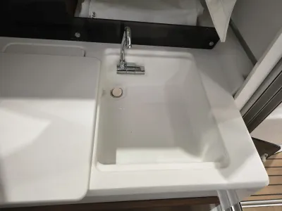 Foto del barco Jeanneau JEANNEAU MERRY FISHER 695 S2 2024