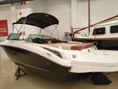 Foto del barco Sea-Ray SEA RAY 240 SUN SPORT 2015