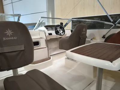 Foto del barco Jeanneau JEANNEAU CAP CAMARAT 635 DC 2010