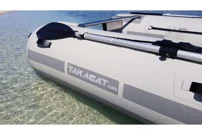 Foto del barco Takacat T380LX 2020