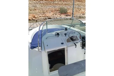 Foto del barco Jeanneau Cap Camarat 6.5 CC 2005