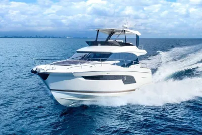 Foto del barco Prestige 520 2021