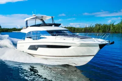 Foto del barco Prestige 520 2021