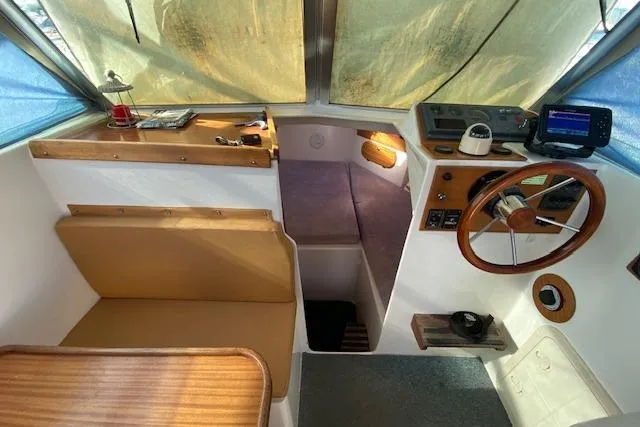 Elamd 25 Cabin 2001