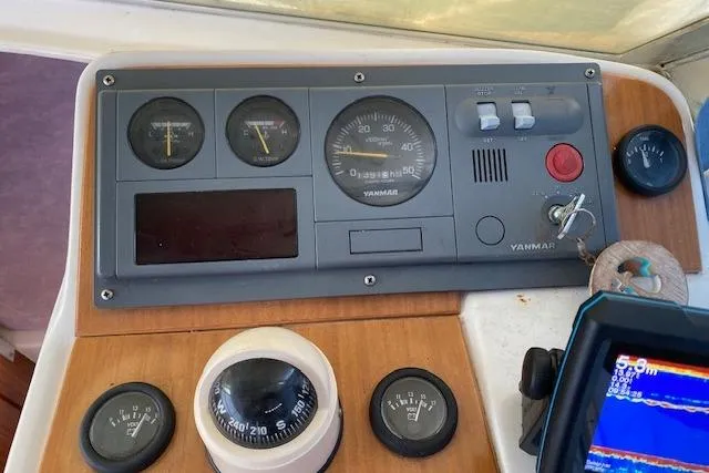 Elamd 25 Cabin 2001