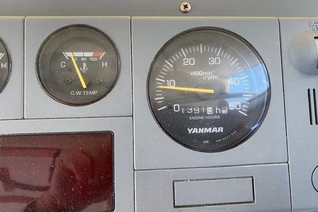 Elamd 25 Cabin 2001