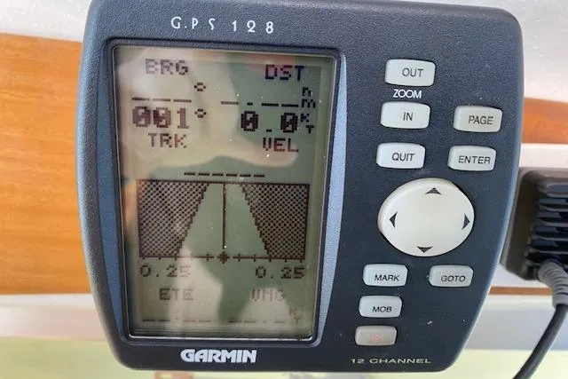 Elamd 25 Cabin 2001