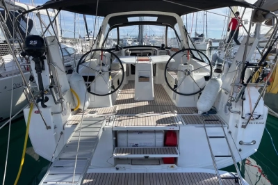 Foto del barco Beneteau Oceanis 35.1 2020