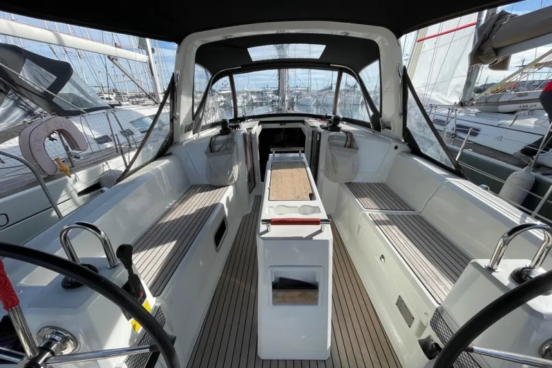 Beneteau Oceanis 35.1 2020