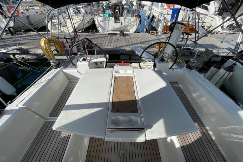 Beneteau Oceanis 35.1 2020