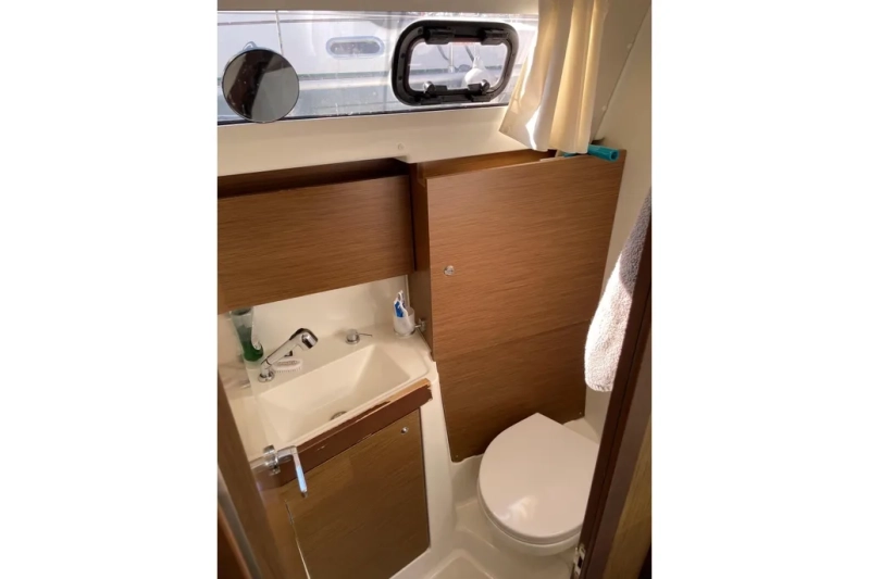 Beneteau Oceanis 35.1 2020