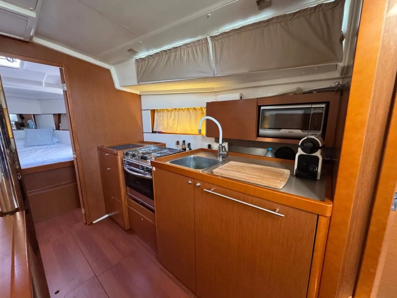Beneteau Oceanis 38.1 2019