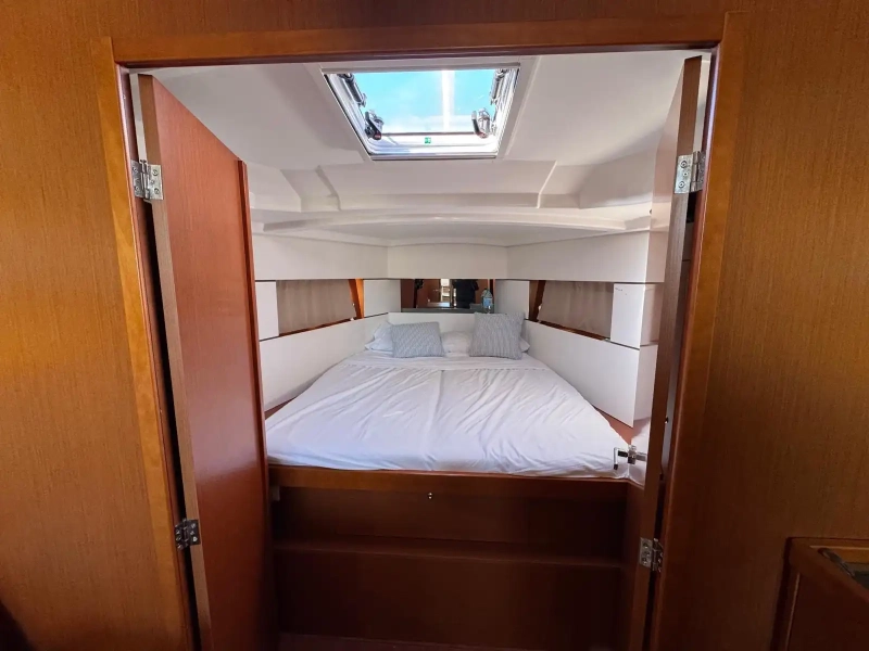 Beneteau Oceanis 38.1 2019