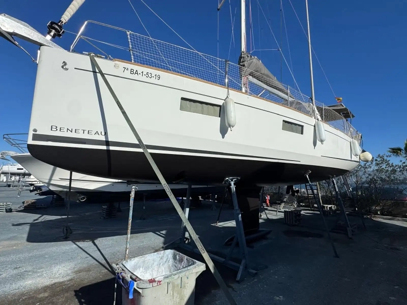 Beneteau Oceanis 38.1 2019