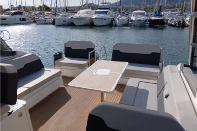 Foto del barco Aquila 32S 2022