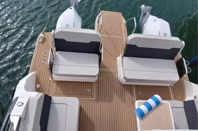 Foto del barco Aquila 32S 2022