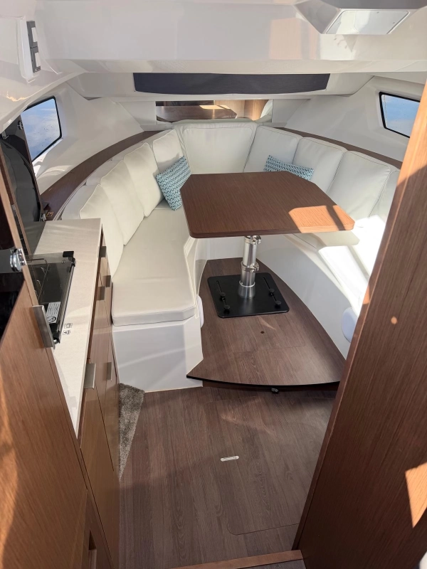 Jeanneau Cap Camarat 10.5 Wa 2024