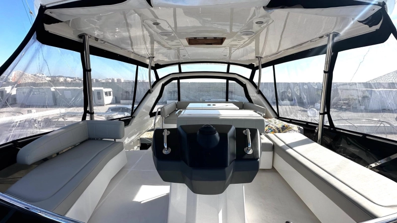 Aquila 44 Yacht 2025