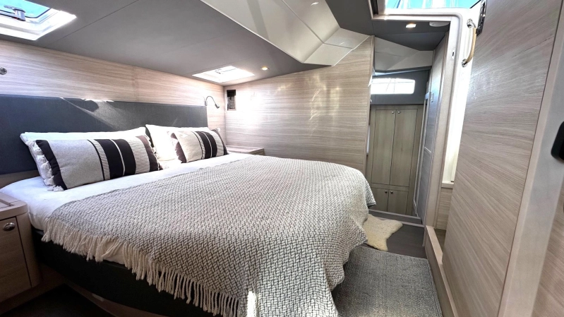 Aquila 44 Yacht 2025