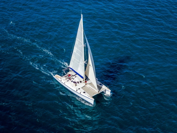 Todo lo que Necesitas Saber para Comprar Catamarán Vela